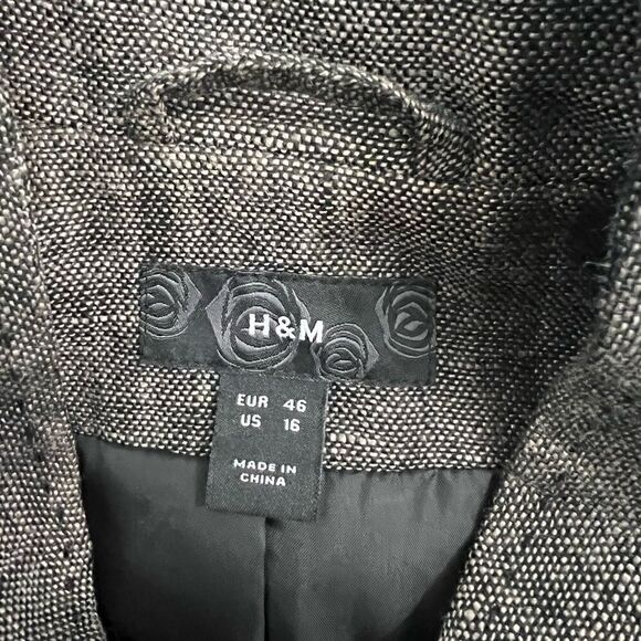 H&M Grey Fully Lined Linen Jacket with black piping and front pockets sz16 - Picture 9 of 12